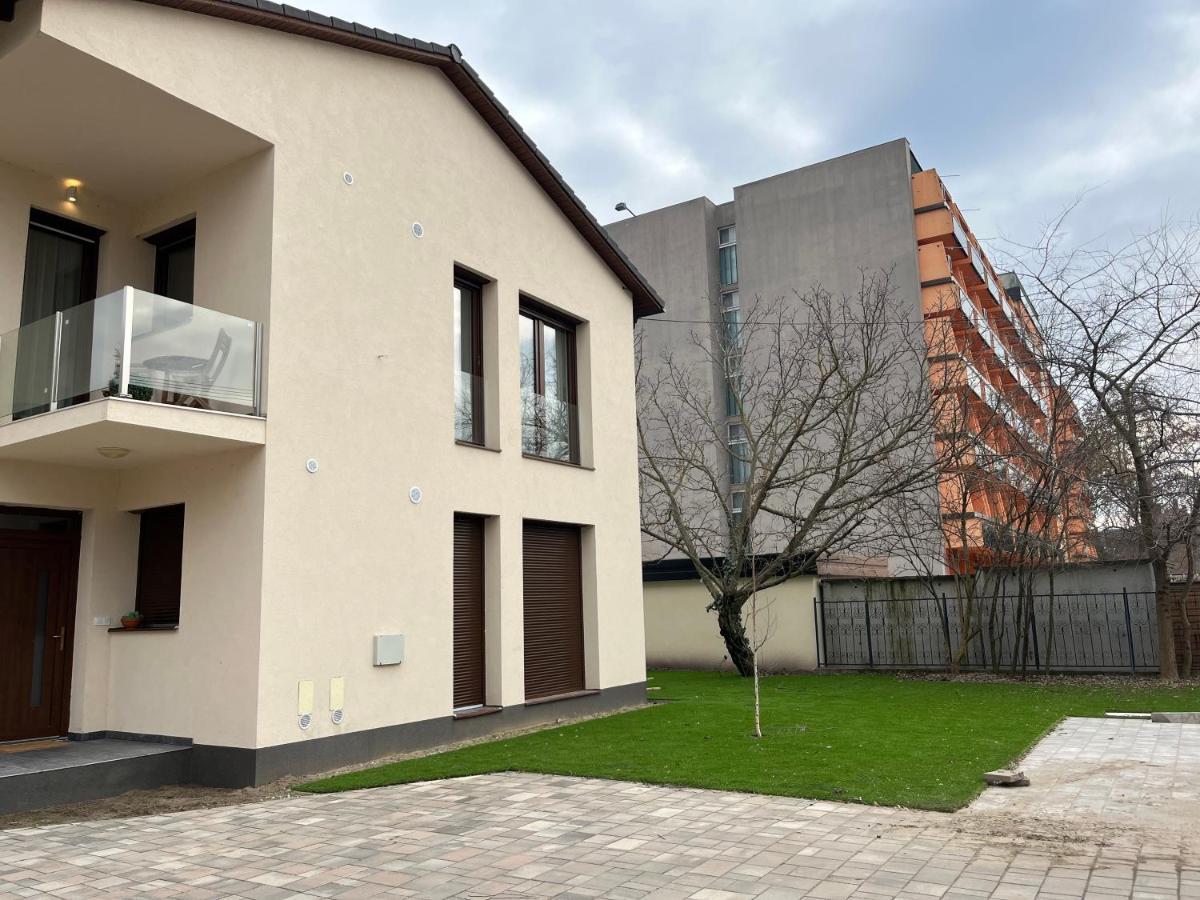 Nature In The City Upper Storey Bestern Szeged Exterior foto